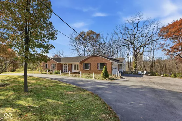 1042 Muessing RD, Indianapolis, IN 46239