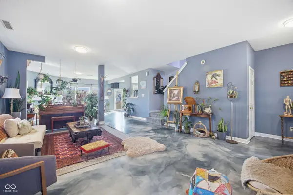 15158 Radiance DR, Noblesville, IN 46060