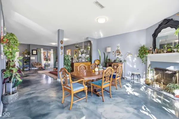 15158 Radiance DR, Noblesville, IN 46060