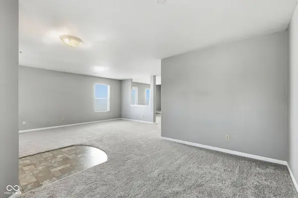 15448 Gallow LN, Noblesville, IN 46060