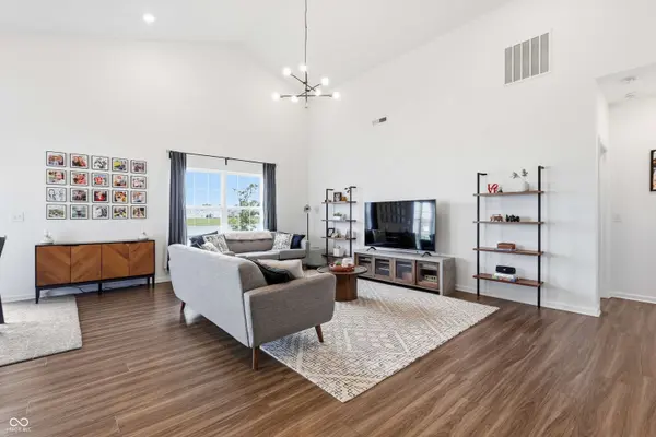 17896 Paula Walk, Westfield, IN 46074