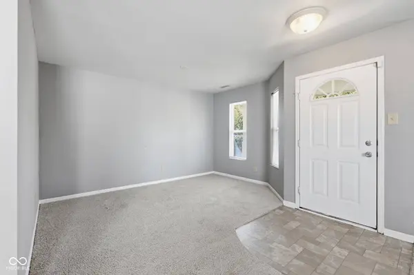 15448 Gallow LN, Noblesville, IN 46060