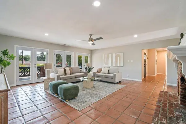 12218 Fuerte dr, El Cajon, CA 92020
