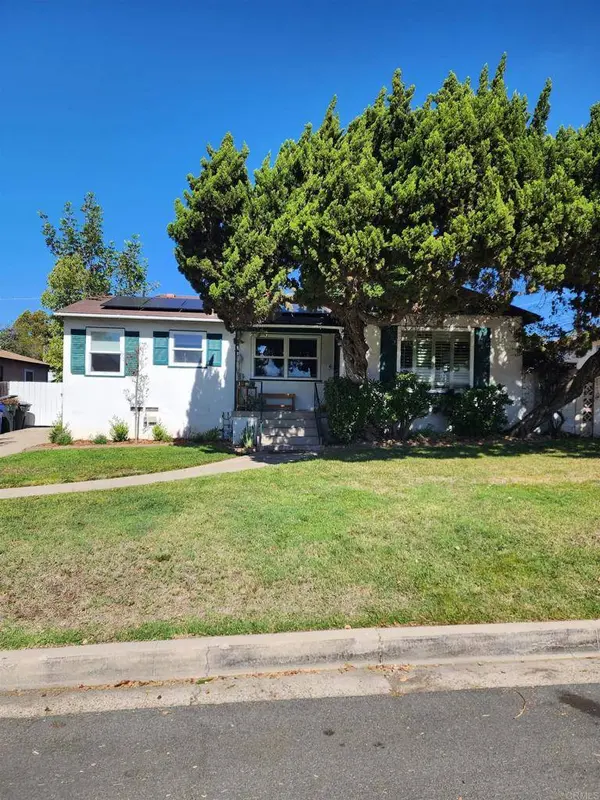 8980 Linden lane, La Mesa, CA 91941