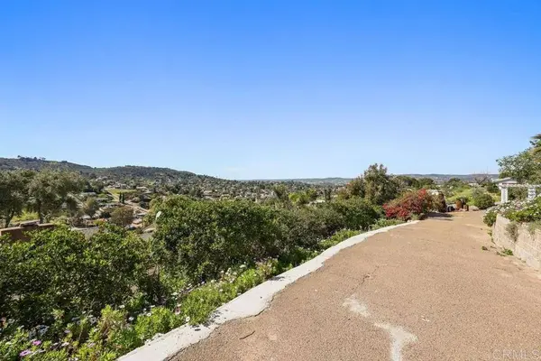 12135 Los Amigos WAY, Lakeside, CA 92040