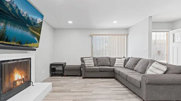 885 Givens St, San Diego, CA 92154-2437
