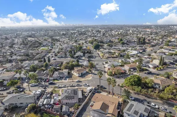 5528 San Onofre Ter, San Diego, CA 92114