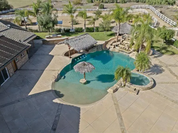 37789 Avenida La Cresta, Murrieta, CA 92562
