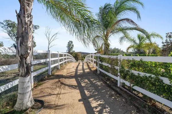 37789 Avenida La Cresta, Murrieta, CA 92562