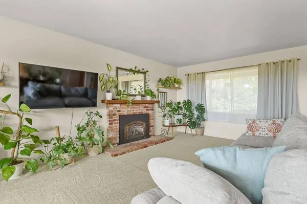 2552 Deerpark Dr, San Diego, CA 92110