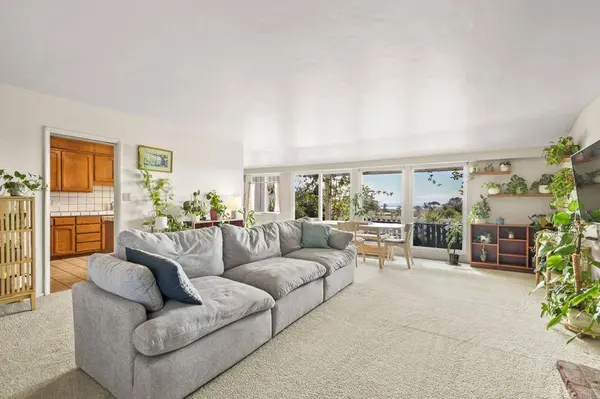 2552 Deerpark Dr, San Diego, CA 92110
