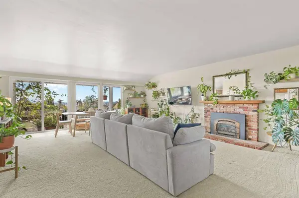2552 Deerpark Dr, San Diego, CA 92110