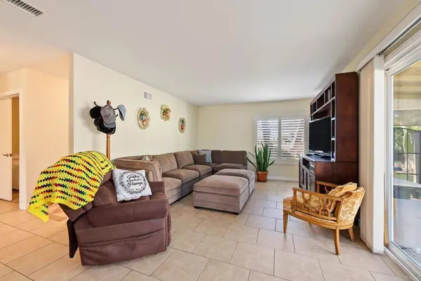 1737 Manfred CT, El Cajon, CA 92021