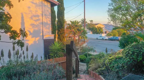 1682 Saddlehorn DR, San Marcos, CA 92069