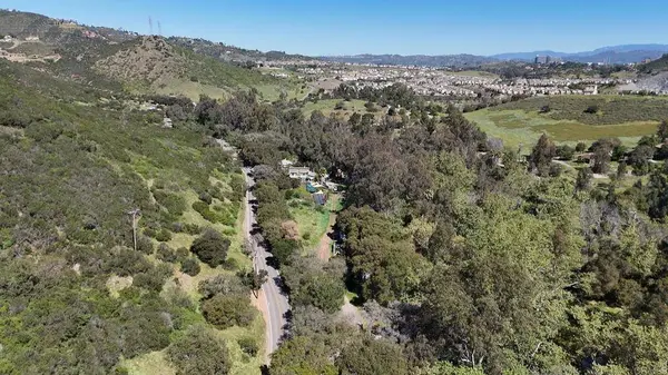 9237 Harmony Grove, Escondido, CA 92029
