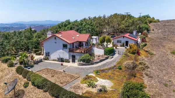 3829 Silverleaf Ln, Vista, CA 92084