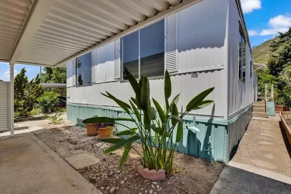 1120 Pepper Dr #17, El Cajon, CA 92021