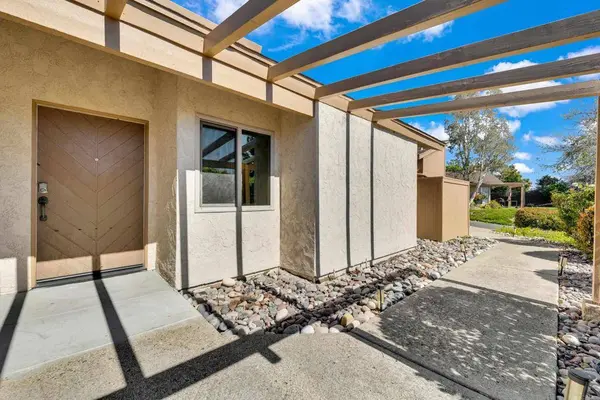 6050 Henderson #9, La Mesa, CA 91942