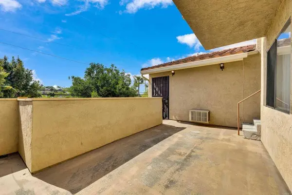 4504 60th ST #13, San Diego, CA 92115