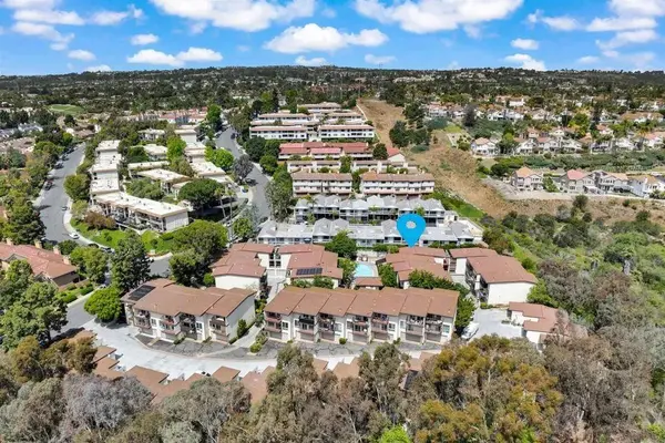 2402 Altisma Way #D, Carlsbad, CA 92009