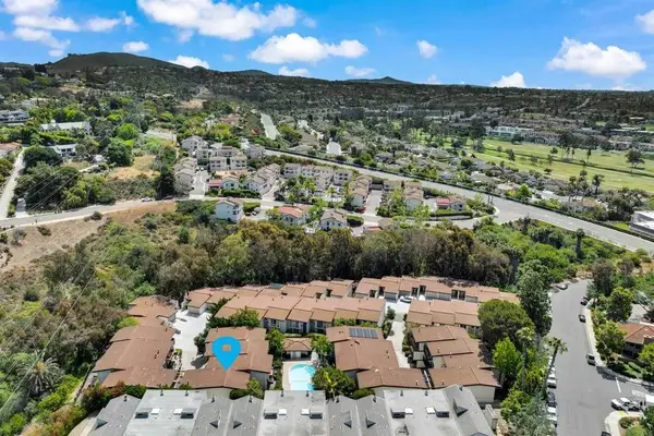 2402 Altisma Way #D, Carlsbad, CA 92009