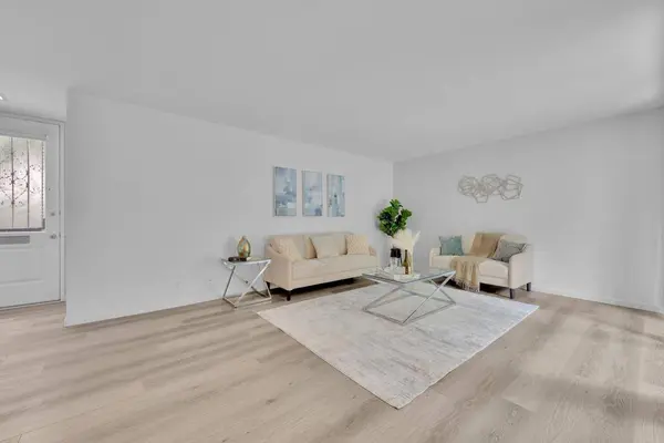 4859 Collwood #B, San Diego, CA 92115