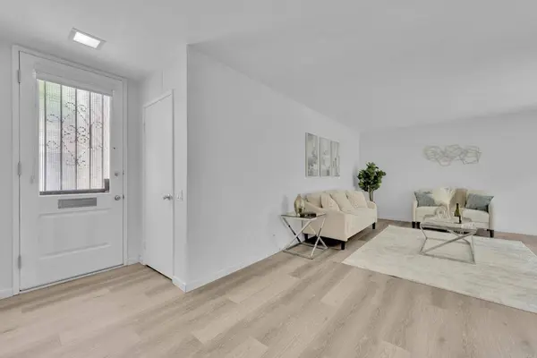 4859 Collwood #B, San Diego, CA 92115