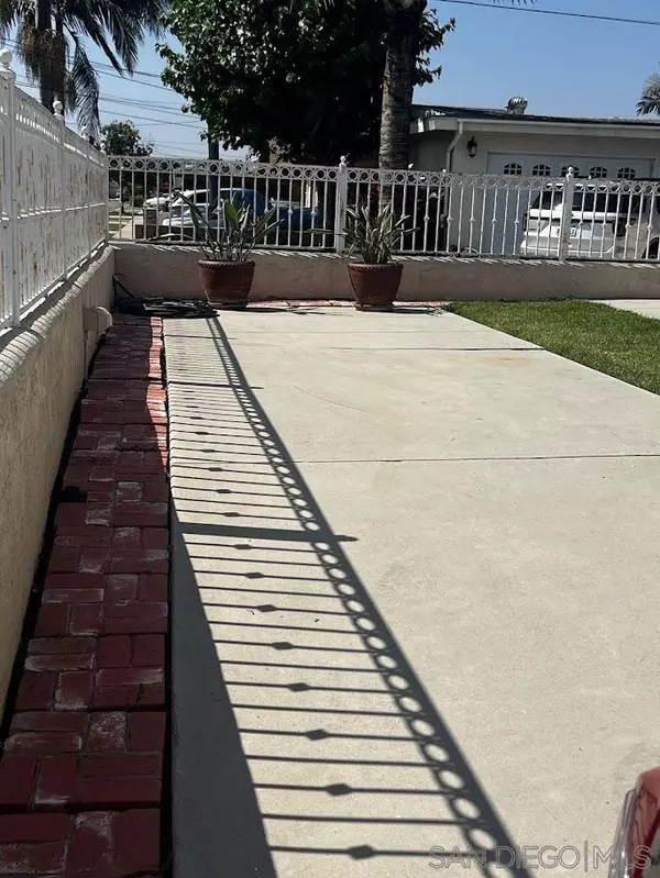 1173 Oasis Ave, Chula Vista, CA 91911