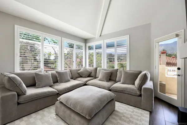 3140 Castelar Court #202, Corona, CA 92882