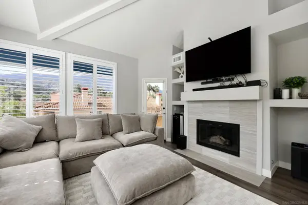 3140 Castelar Court #202, Corona, CA 92882