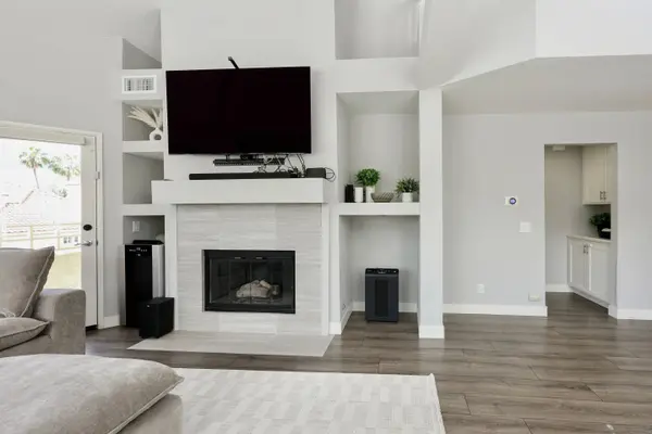 3140 Castelar Court #202, Corona, CA 92882