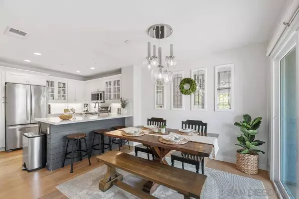 3514 Shoreline Bluff Ln, San Diego, CA 92110