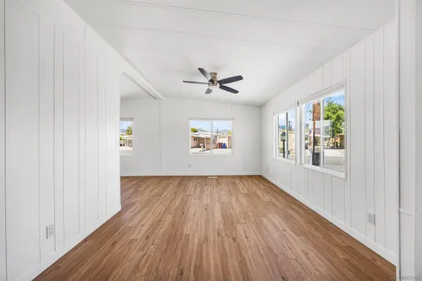 32830 Guadalajara Dr, Thousand Palms, CA 92276
