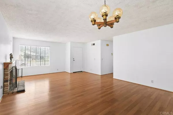 684 Kingswood ST, San Diego, CA 92114