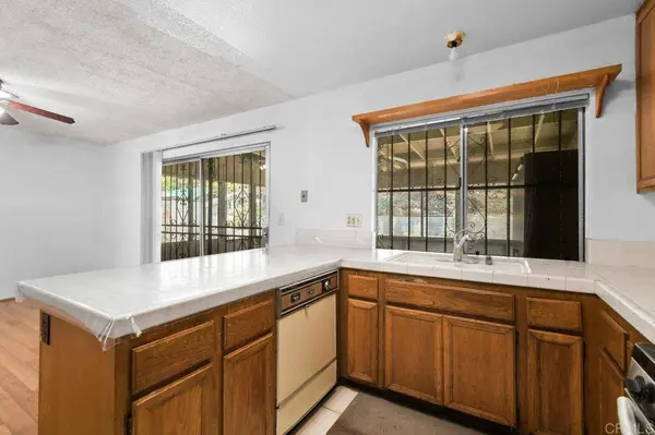 684 Kingswood ST, San Diego, CA 92114