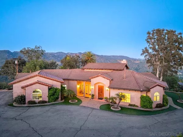 2756 Mountain View, Escondido, CA 92027