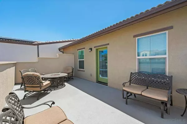 1858 Red Willow Way, Oceanside, CA 92056