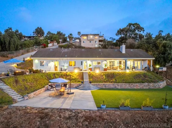 9420 Crest Drive, Spring Valley, CA 91977