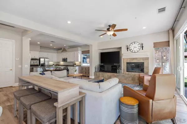 26112 Crescendo Drive, Escondido, CA 92026