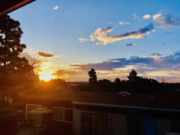 6265 Caminito Luisito, San Diego, CA 92111