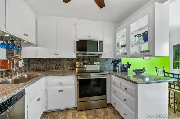 6265 Caminito Luisito, San Diego, CA 92111