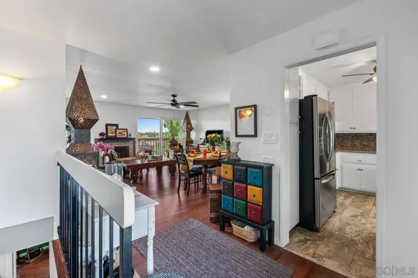 6265 Caminito Luisito, San Diego, CA 92111