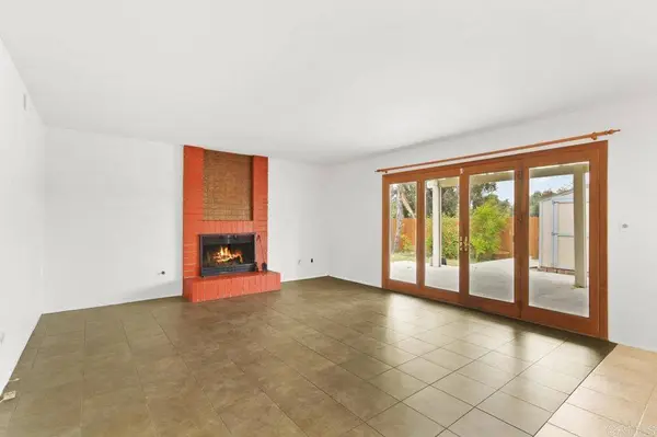 5441 Annie Laurie LN, Bonita, CA 91902