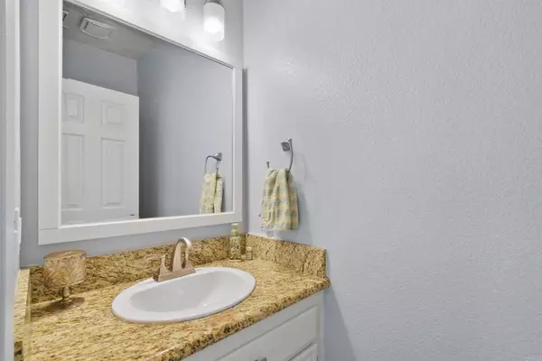 12915 Meadow Glen WAY, Poway, CA 92064