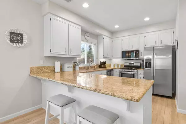 12915 Meadow Glen WAY, Poway, CA 92064