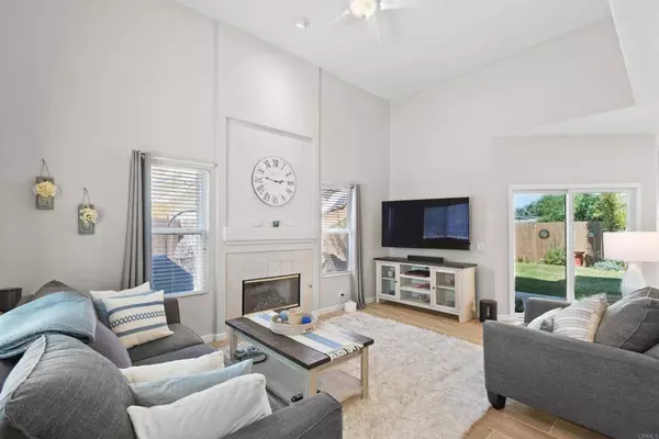 12915 Meadow Glen WAY, Poway, CA 92064