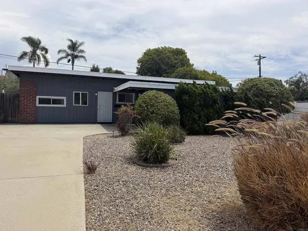 977 Cuyamaca AVE