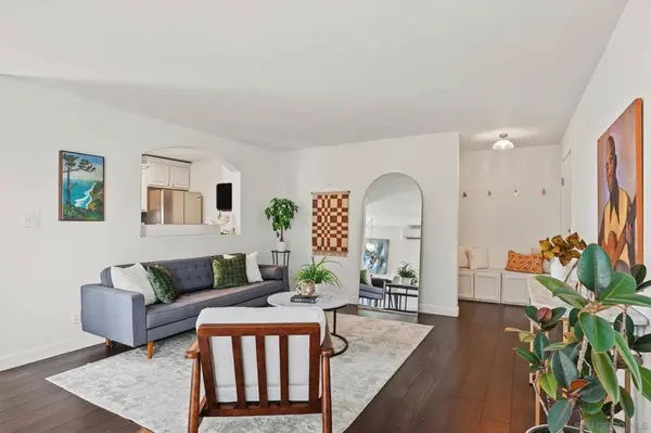 4111 Illinois #202, San Diego, CA 92104