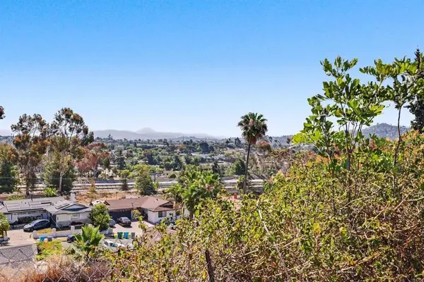 6439 Lake Mere Court, San Diego, CA 92119