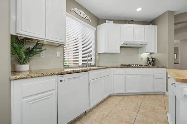817 Kalpati CIR #112, Carlsbad, CA 92008
